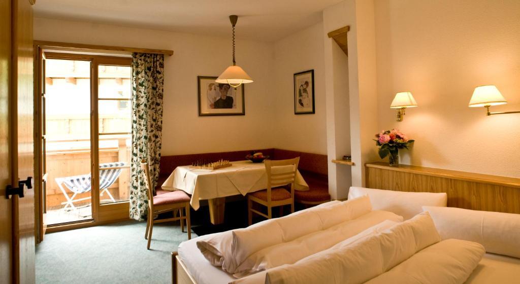 Hotel Lukas Fiss Εξωτερικό φωτογραφία