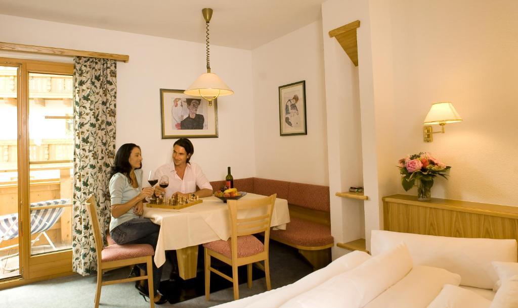 Hotel Lukas Fiss Εξωτερικό φωτογραφία